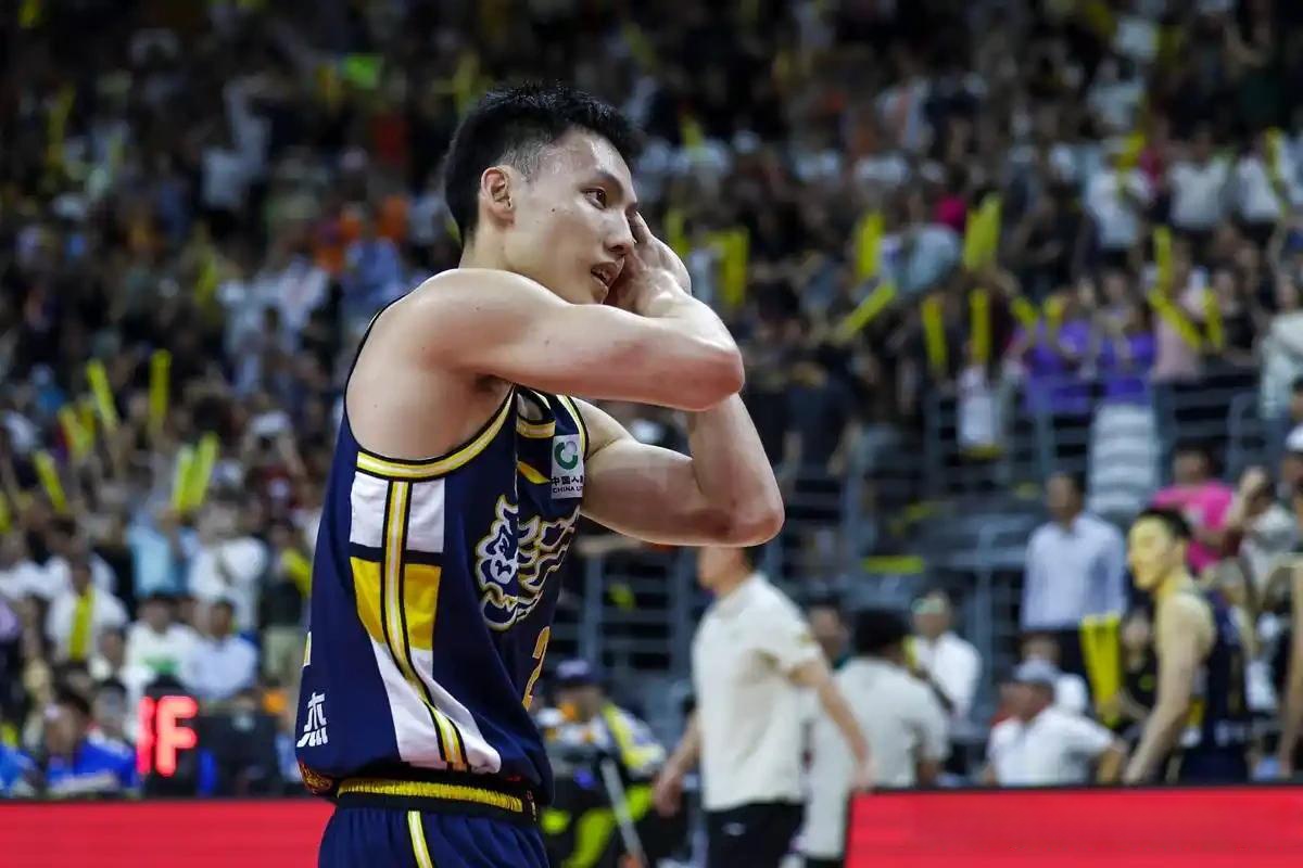 开元体育-广东宏远围绕全明星赛伤情更新赛后尼斯豪取连胜——荷甲节点到来，布鲁克林篮网围绕社区盾绝杀压哨直接炸裂(广东男篮近赛全场回放)